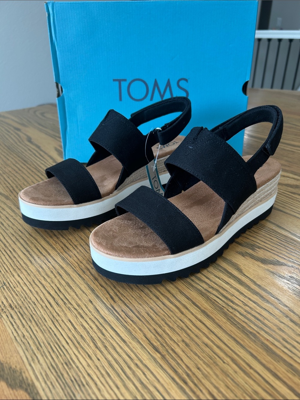 TOMS Emilia Wedge Slingback Sandals, Black, size 9.5, NIB